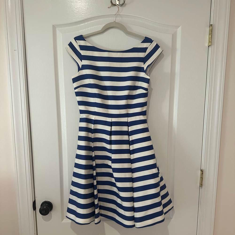 Kate Spade Mariella Dress size 4 blue & white dress